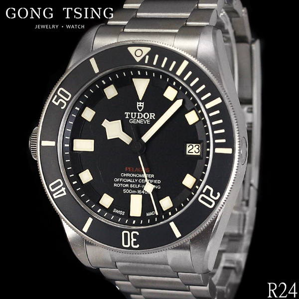 帝舵男錶      TUDOR 25610TNL 左錶冠 鈦金屬材質 42MM 啞黑色陶質字圈 全新橡膠錶帶 盒子 保卡